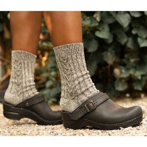 Dansko Ingrid 238 Stapled Clog with Strap Size 39/ Pristine